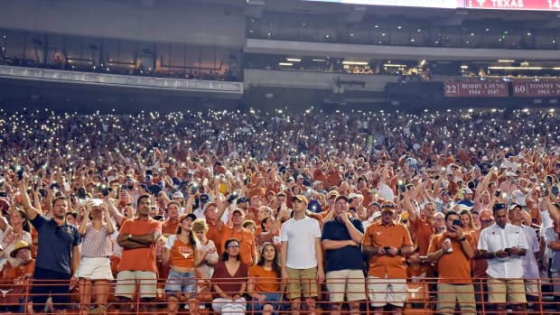 Texas Fan Broll 75